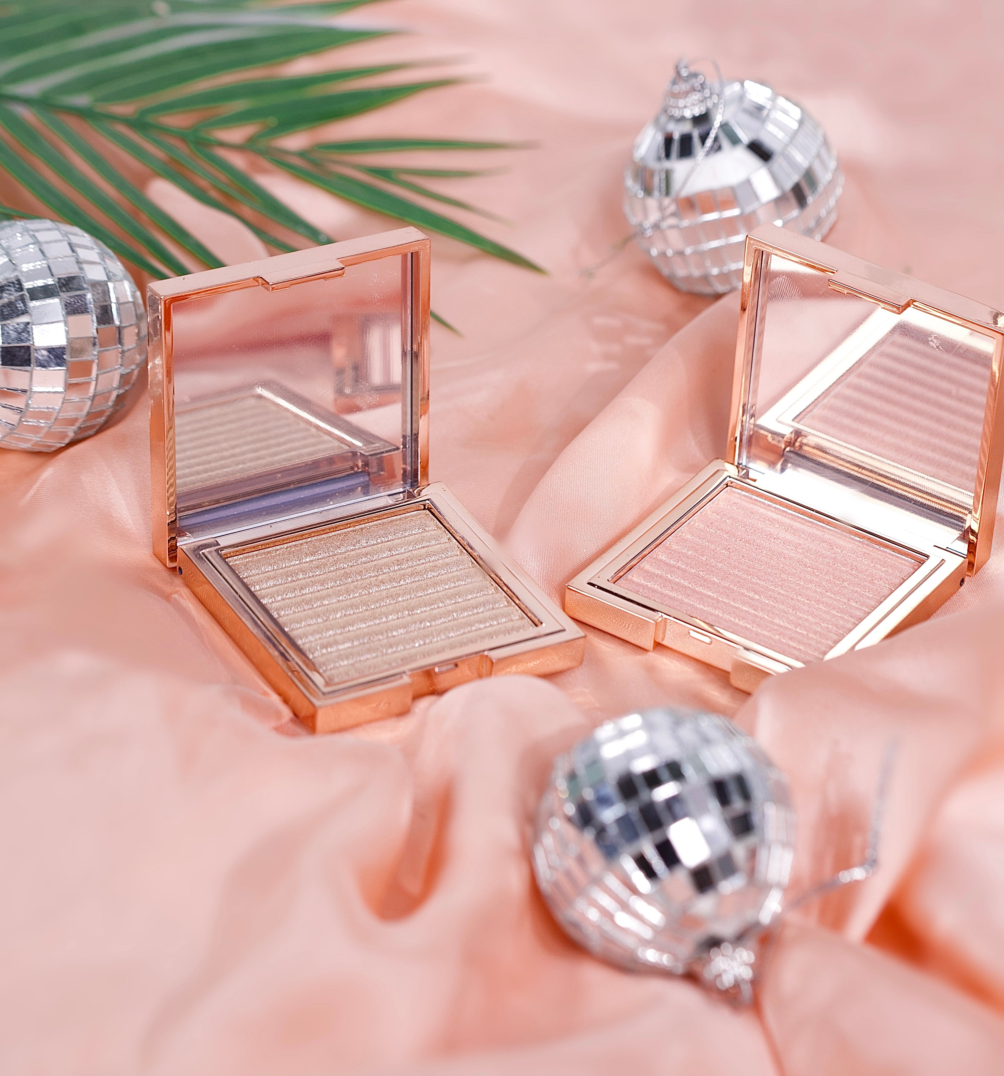 Powder highlighter